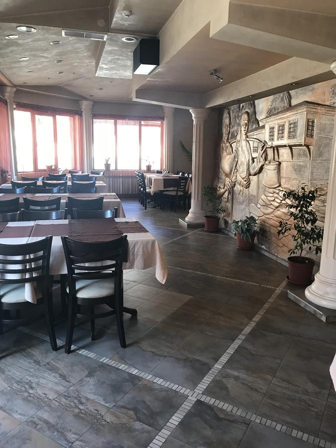 尤拉家庭式酒店 切佩拉雷 外观 照片